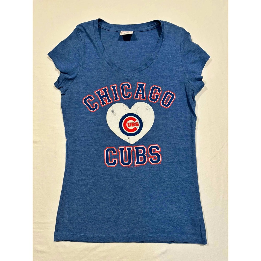 Chicago Cubs MLB Womens T-Shirt Blue Heart Graphic Scoop Neck Campus Lifestyle